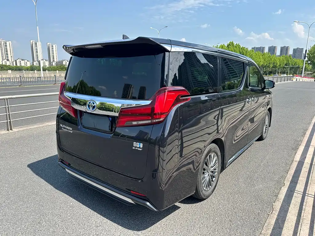 Toyota Alphard 2021 2.5L Premium