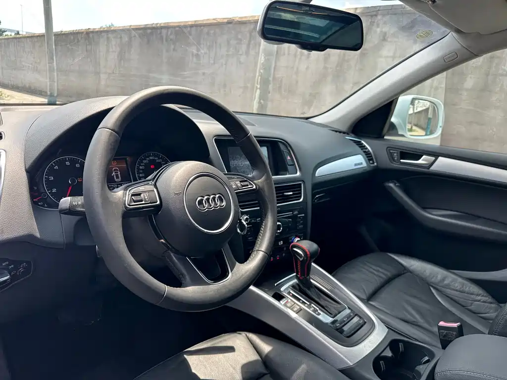 Audi Q5 — миниатюра 12