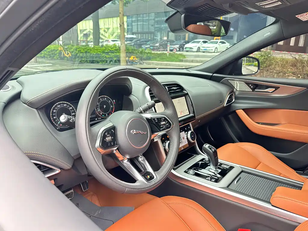 Jaguar XEL — миниатюра 13