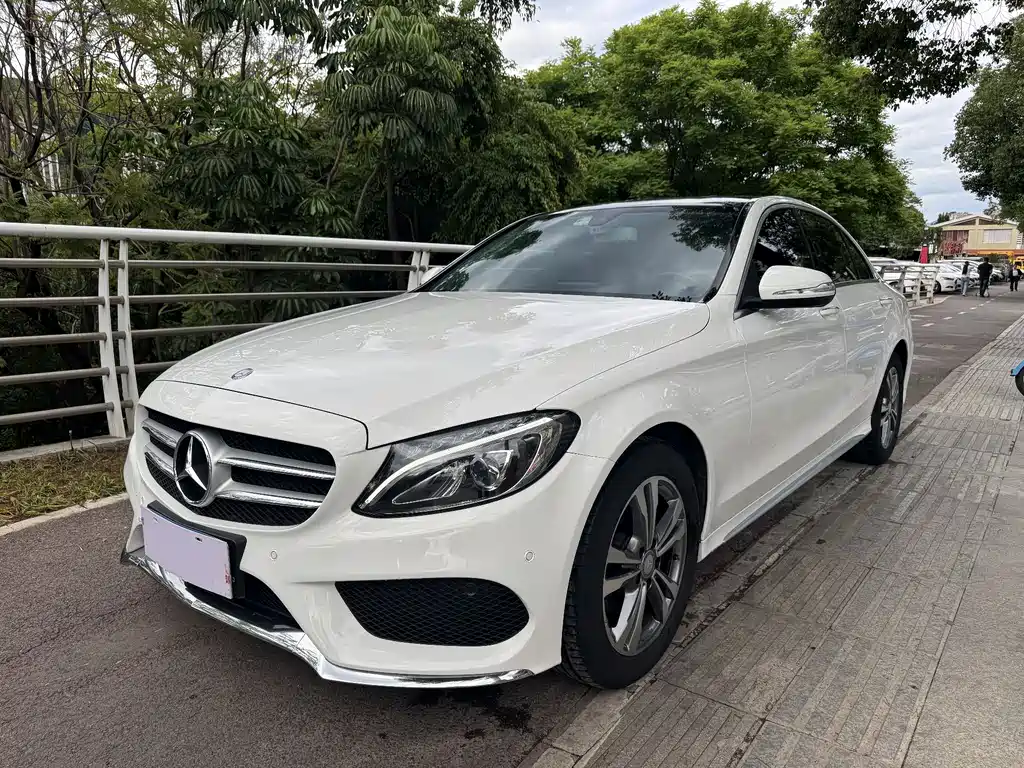 Mercedes-Benz C-Class 2017