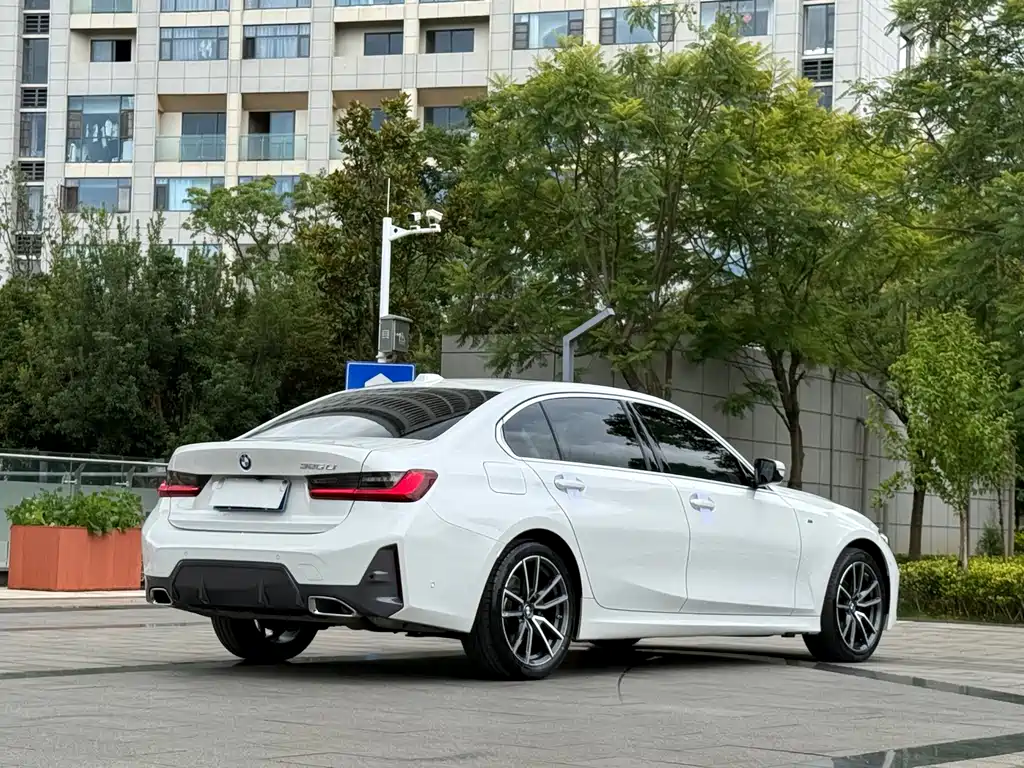 BMW 3 Series — миниатюра 7