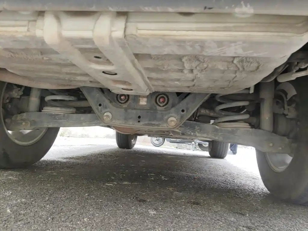 Mitsubishi Pajero (Import) — миниатюра 23