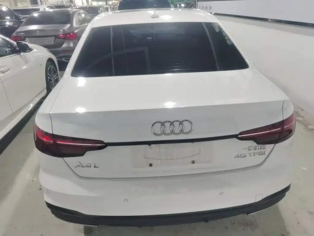 Audi A4L 2023 40 TFSI Luxury