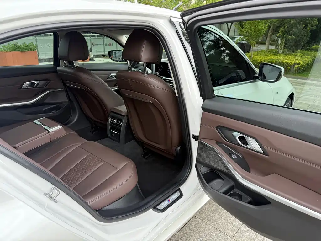 BMW 3 Series — миниатюра 42