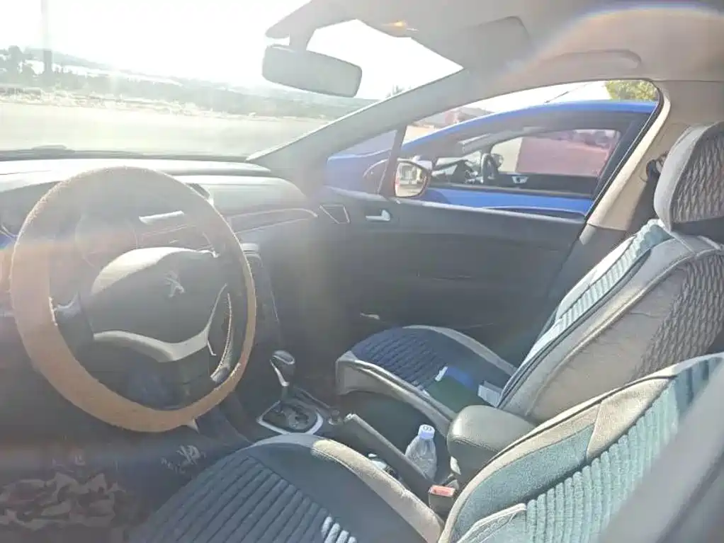 Peugeot 308 — миниатюра 3