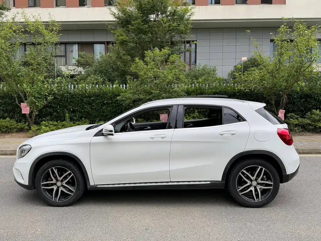 Mercedes-Benz GLA — миниатюра 7