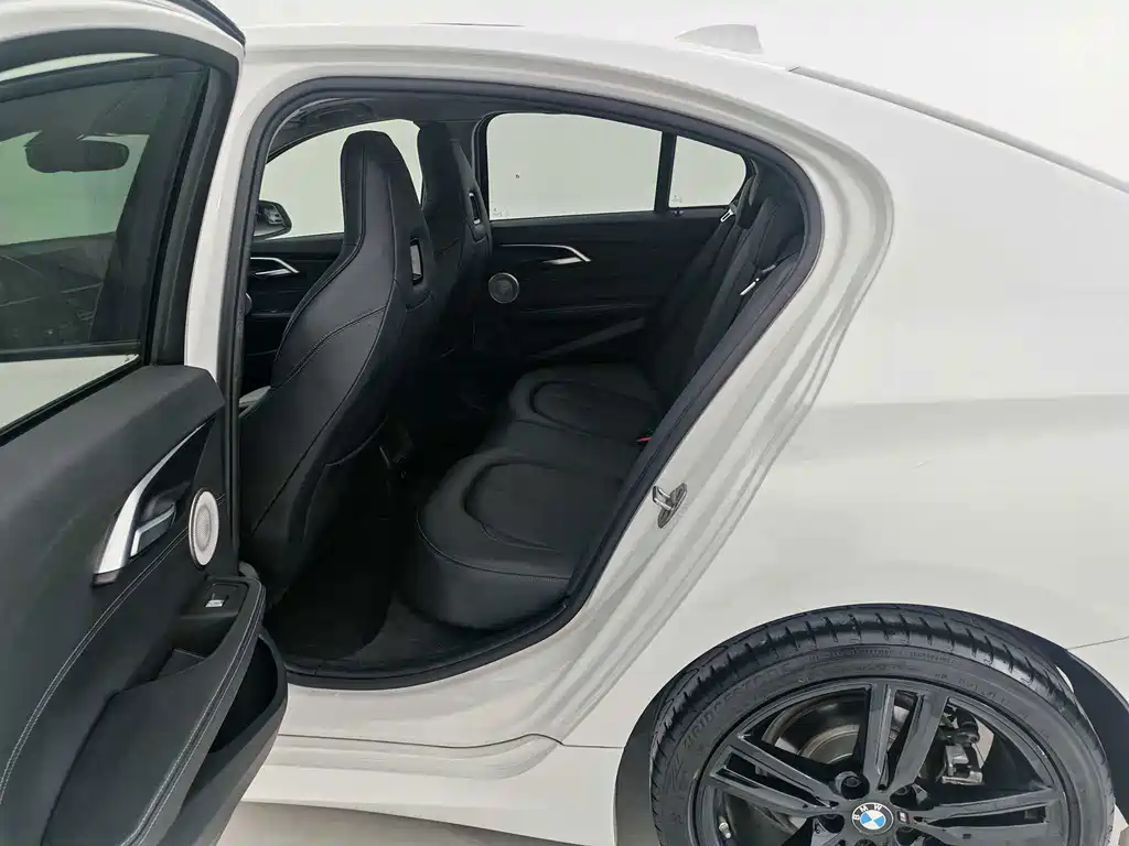 BMW 1 Series — миниатюра 10