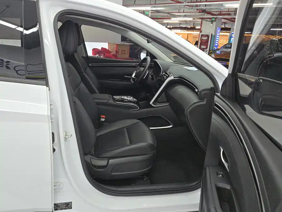 Hyundai Tucson — миниатюра 8