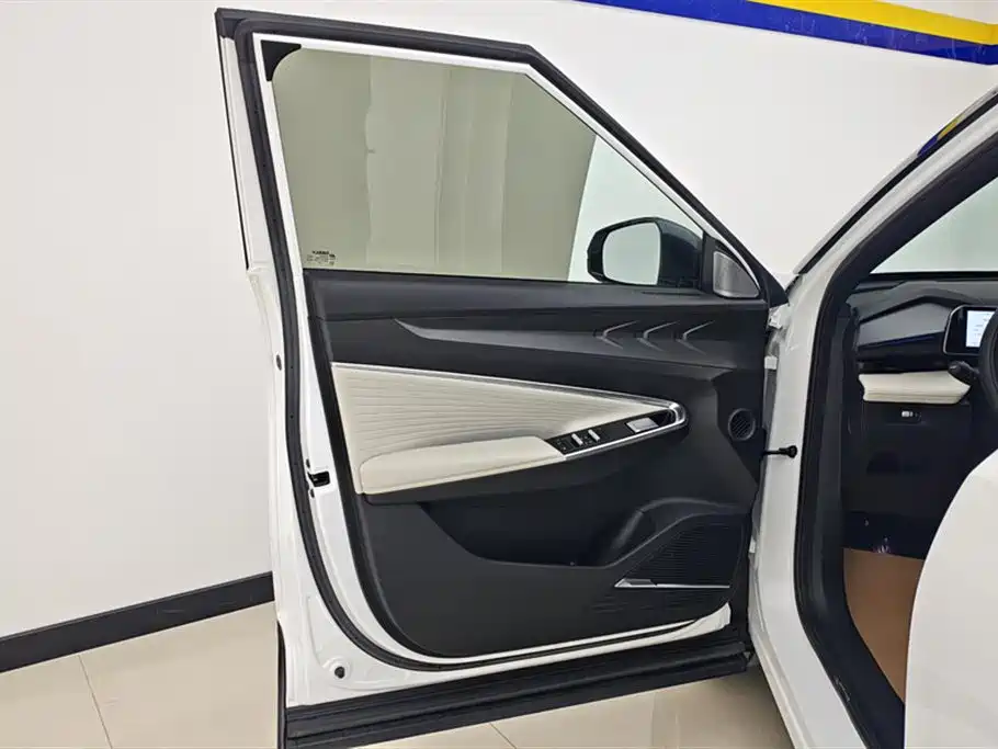 GEELY AUTOMOBILE BOYUE