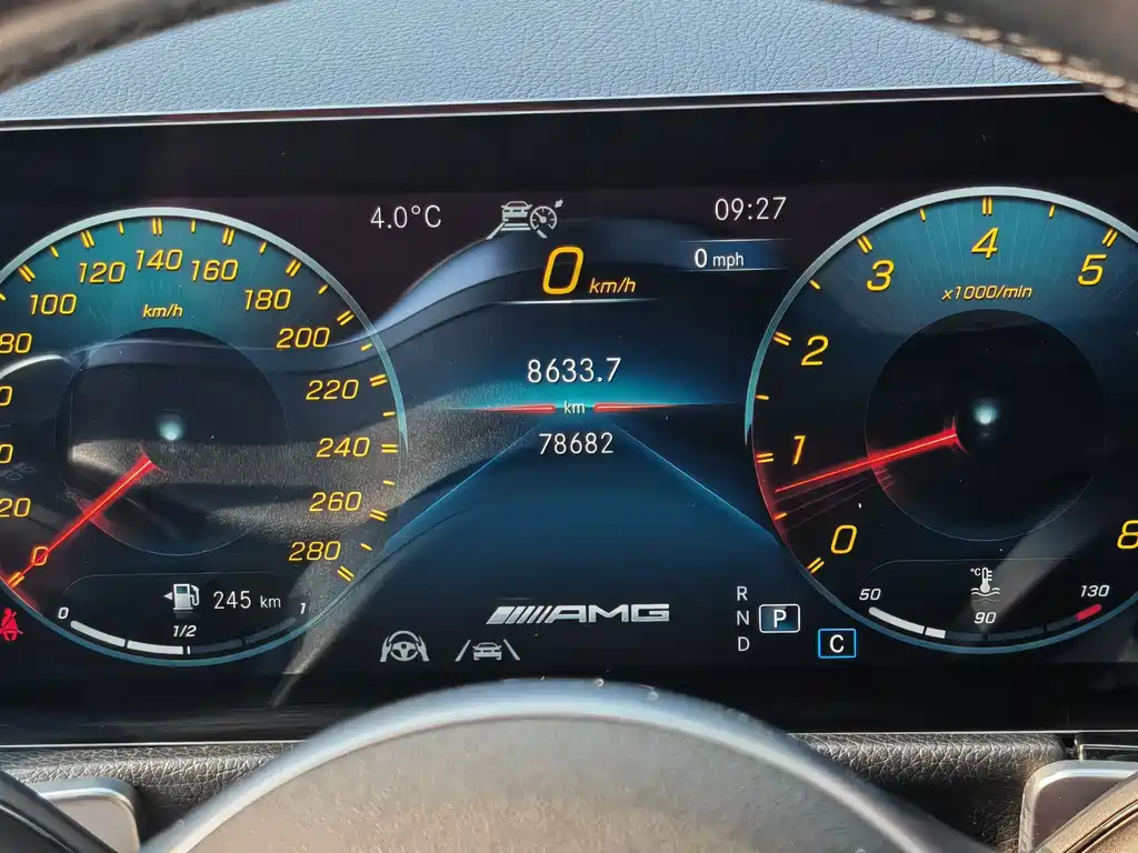 MERCEDES-BENZ GLB AMG