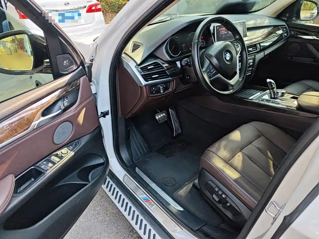 BMW X5 (Import) — миниатюра 17