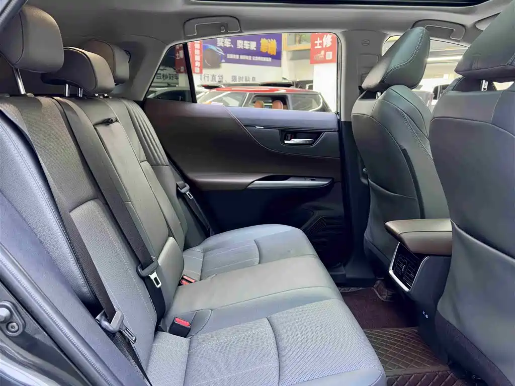 TOYOTA LING FANG HARRIER