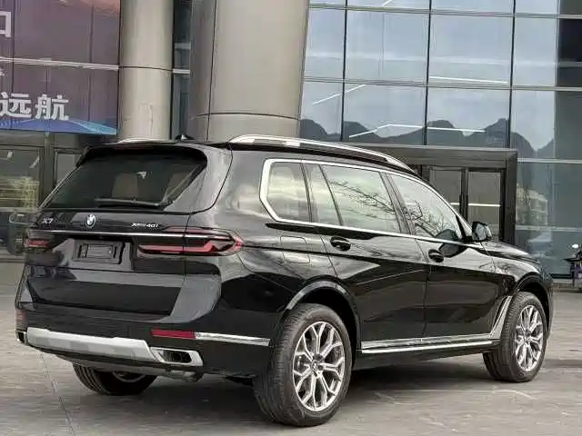 BMW X7 — миниатюра 7