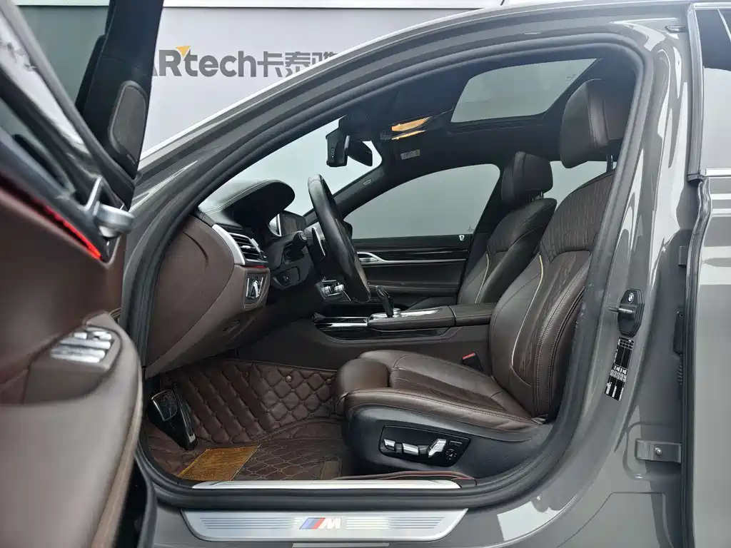 BMW 7 Series 7 2021 730Li M Sport