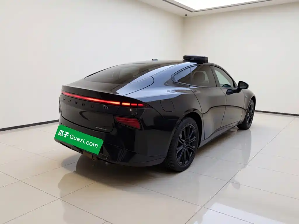 XPeng P7 — миниатюра 4