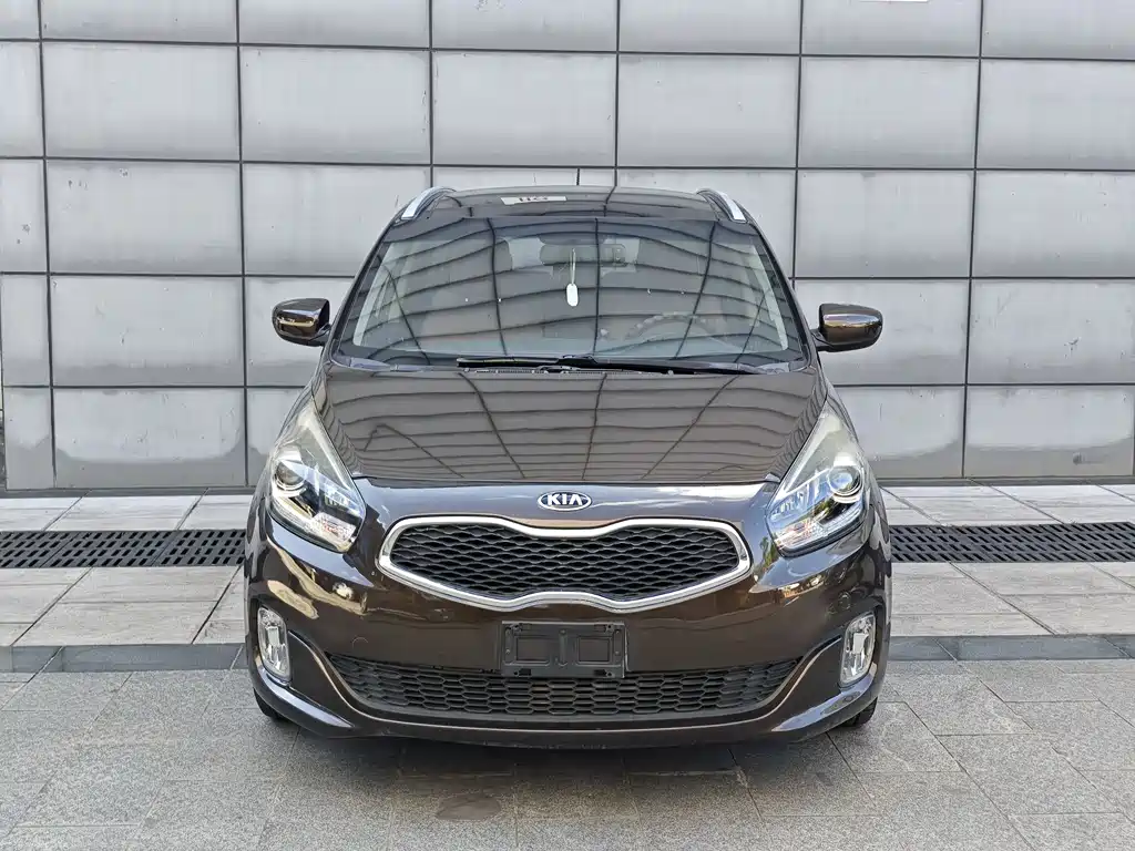Kia Carens 2013 2.0L 7 мест AT Standard IV