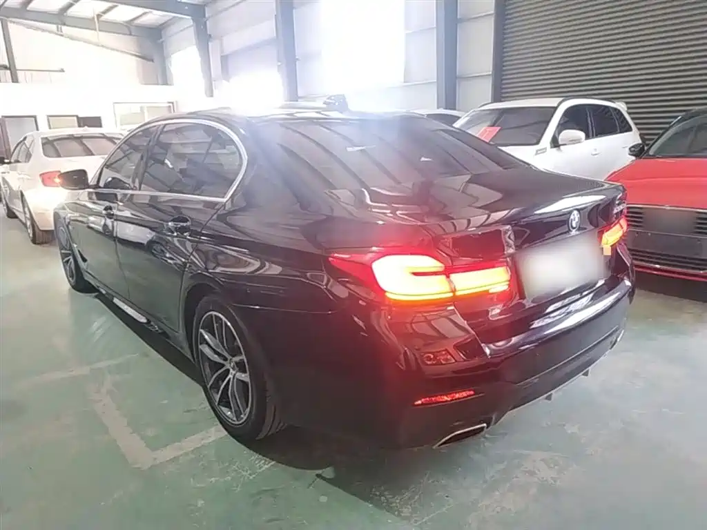 BMW 5 Series 5 2022 535Le M Sport