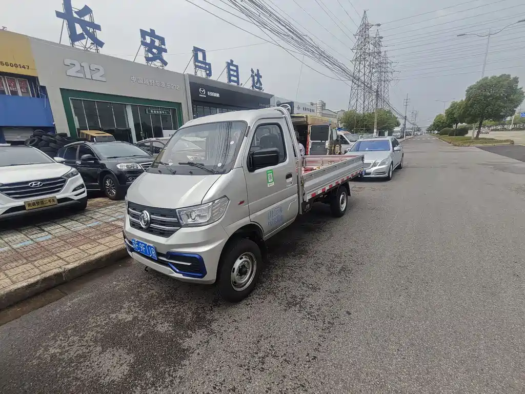 Купить Dongfeng 小霸王W16