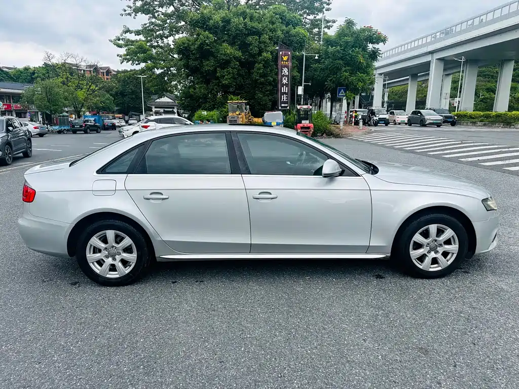 Audi A4L — миниатюра 7