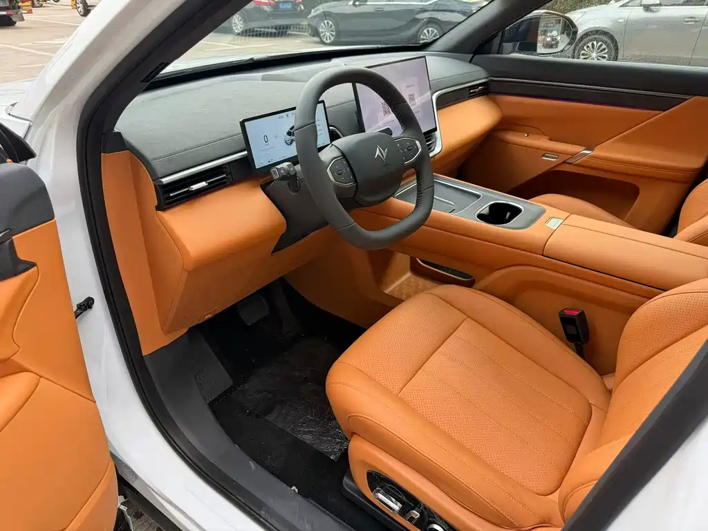 Dongfeng eπ008 2026 мест