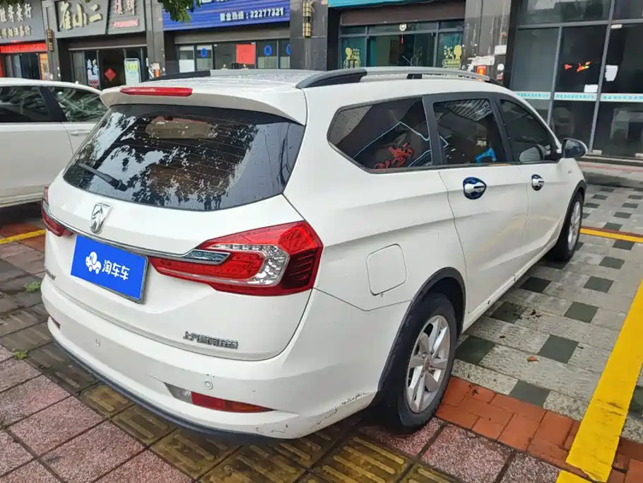 Baojun 310W — миниатюра 3