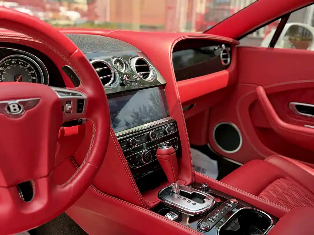 Bentley Continental — миниатюра 5
