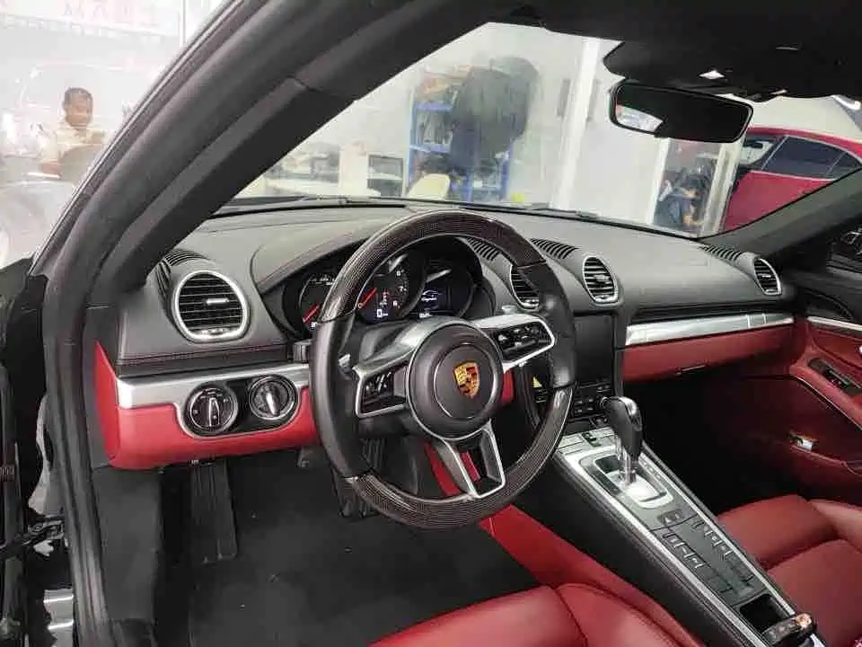Porsche 718 2020 Cayman 2.0T
