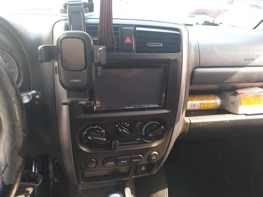 Suzuki Jimny — миниатюра 13