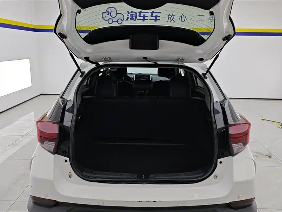 TOYOTA YARIS L ZHIXUAN