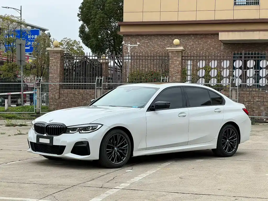 BMW 3 Series 2021