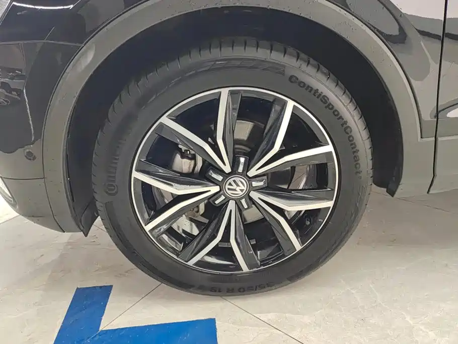 Volkswagen Tiguan L — миниатюра 6