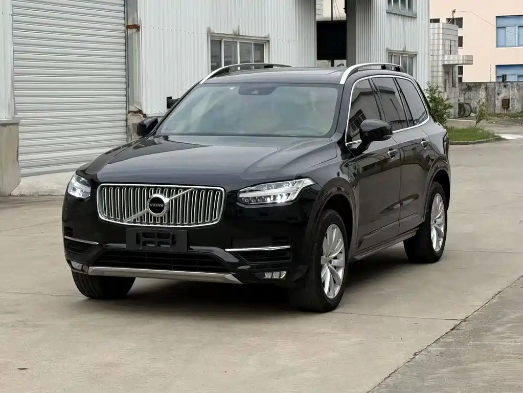 Volvo XC90 — миниатюра 3