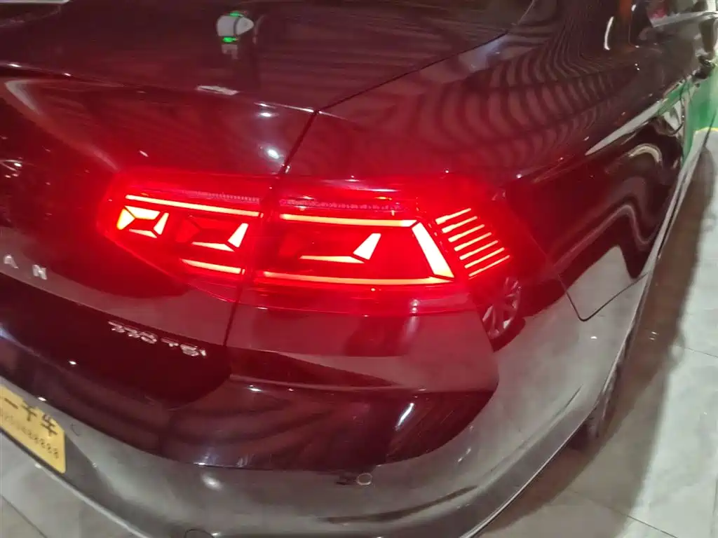 Volkswagen Magotan 2020 330TSI DSG Lead