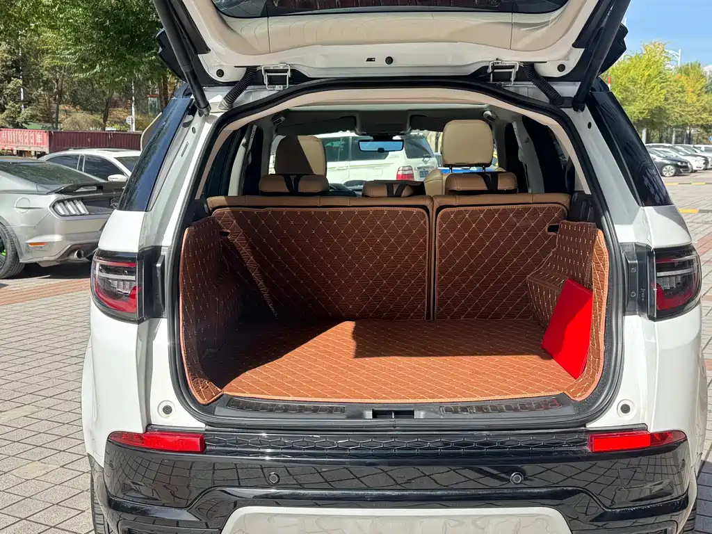 Land Rover Discovery Sport — миниатюра 16