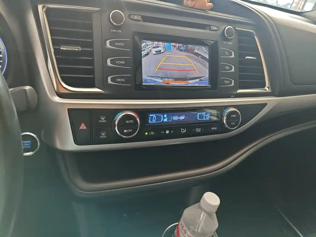 Toyota Highlander — миниатюра 13