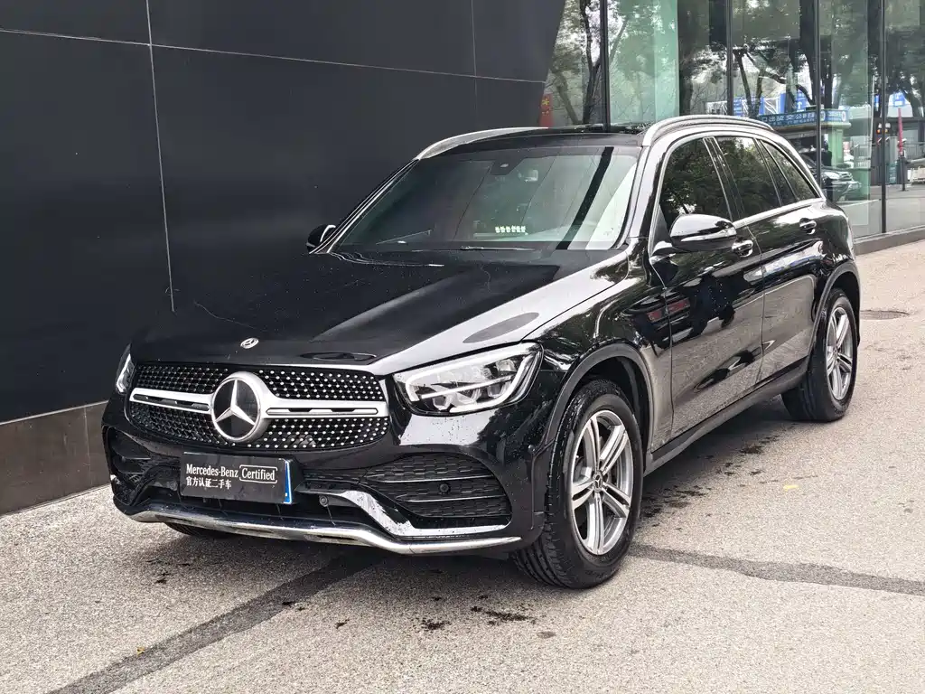 MERCEDES-BENZ GLC