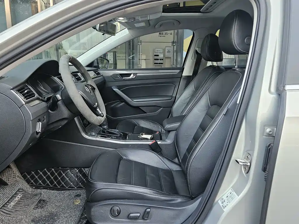 Volkswagen Passat — миниатюра 10