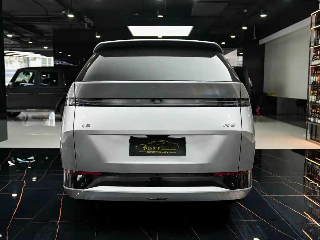 XIAOPENG X9