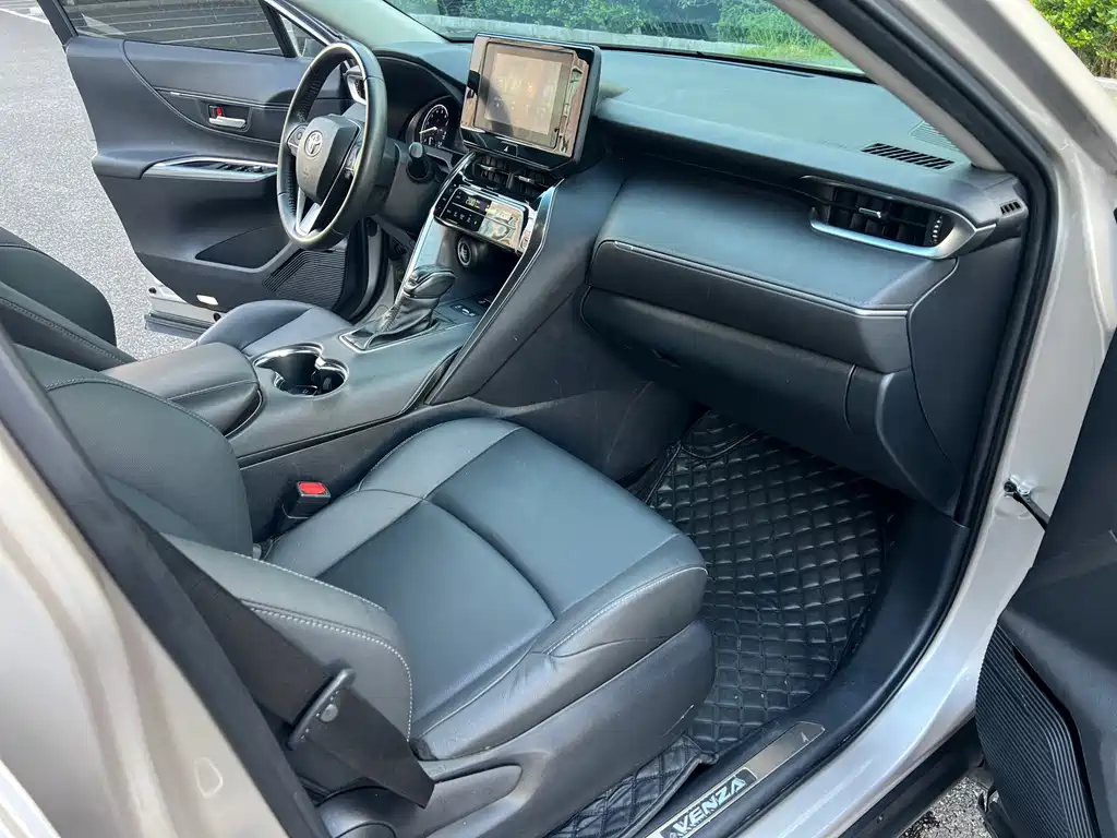 Toyota Venza — миниатюра 10