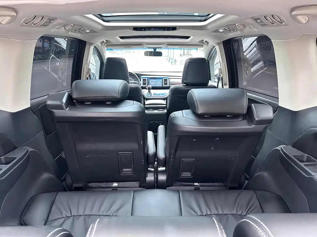 Honda Elysion 2016 2.4L Comfort