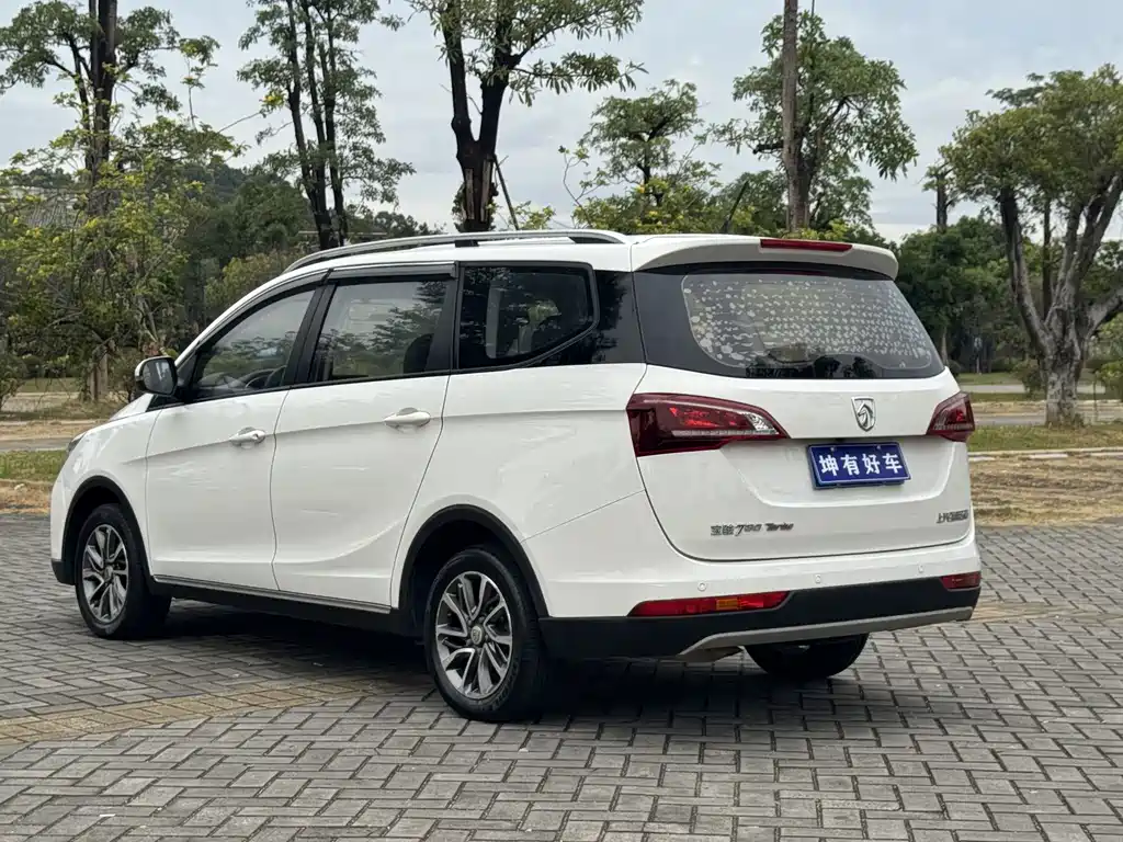 BAOJUN 730