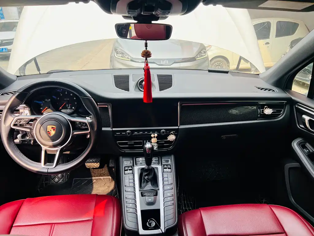 Porsche Macan — миниатюра 6