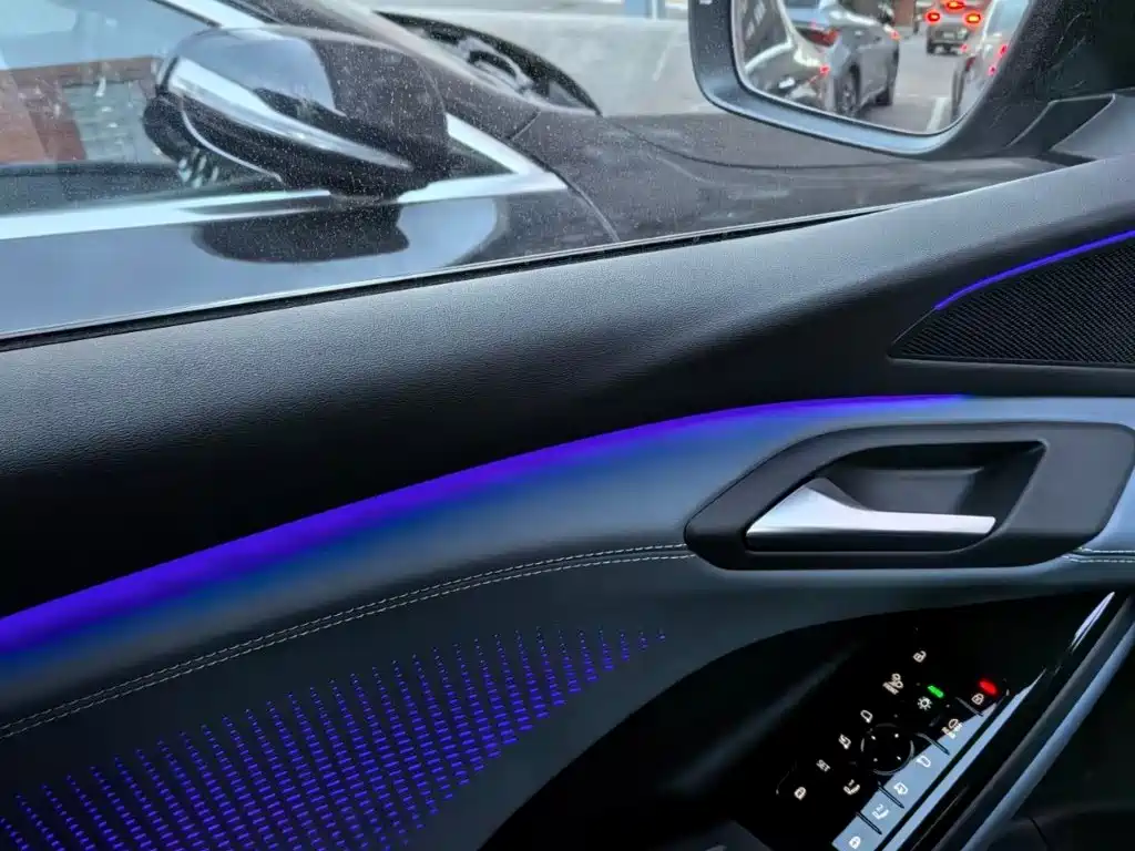Audi Q6L e-tron