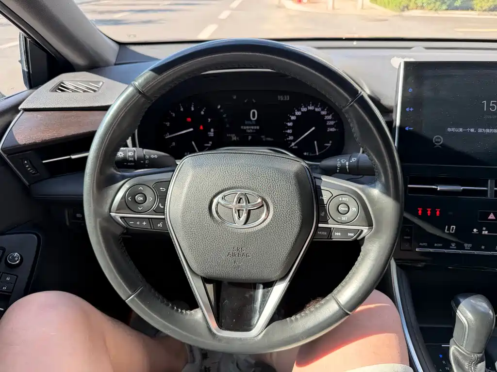 Toyota Avalon — миниатюра 6