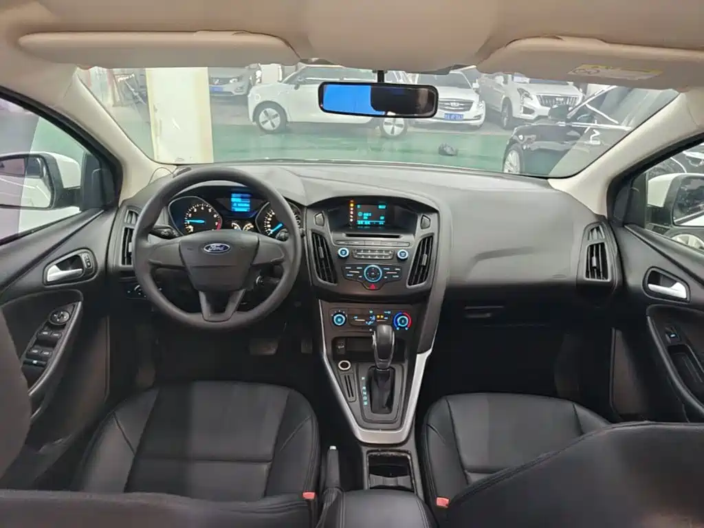 Ford Focus — миниатюра 10