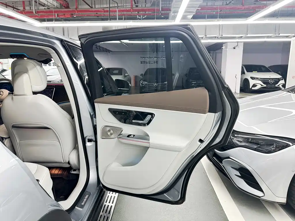 Mercedes-Benz EQE SUV 2023 500 4MATIC