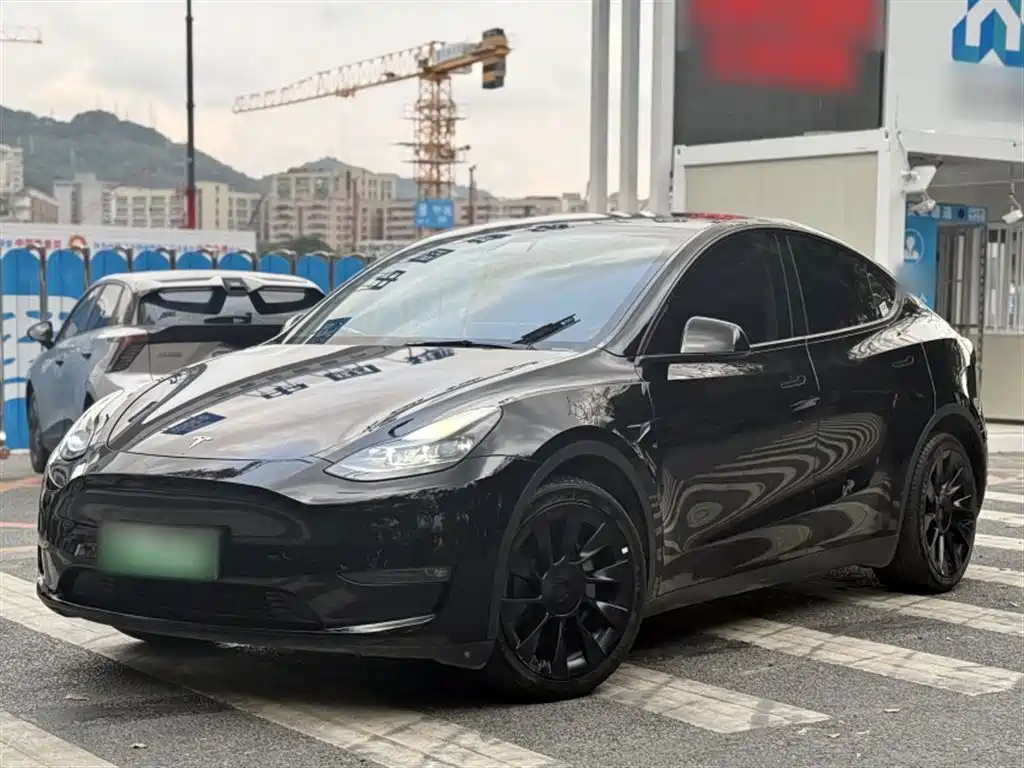 Tesla Model Y 2022