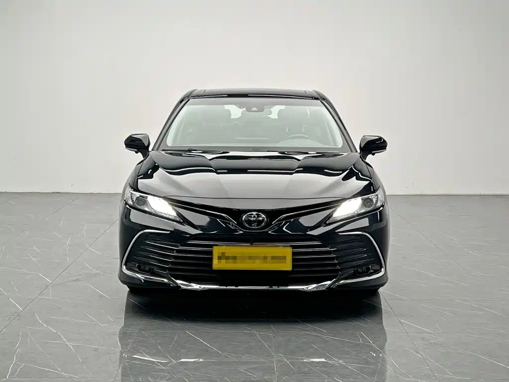 Toyota Camry — миниатюра 2