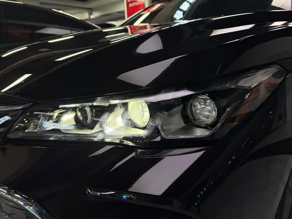 Toyota Avalon — миниатюра 11