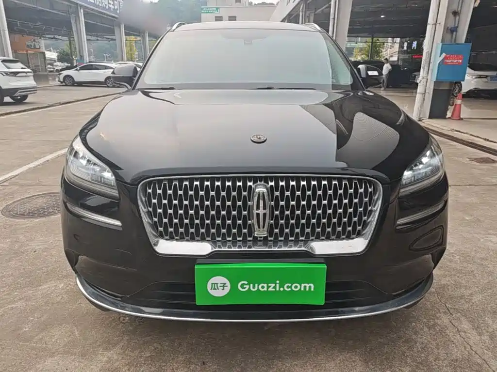 Lincoln Corsair — миниатюра 3